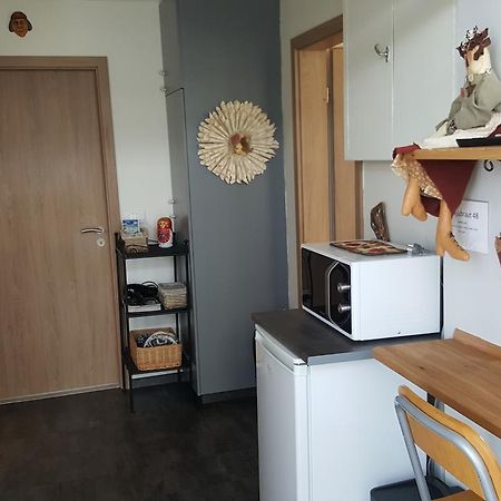 Hvita Husith, Kirkjubraut 48 Appartement Höfn Buitenkant foto