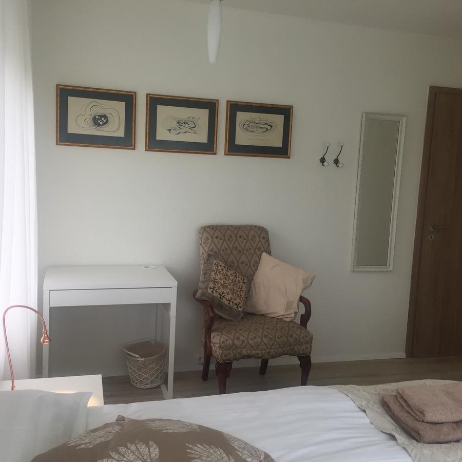 Hvita Husith, Kirkjubraut 48 Appartement Höfn Buitenkant foto