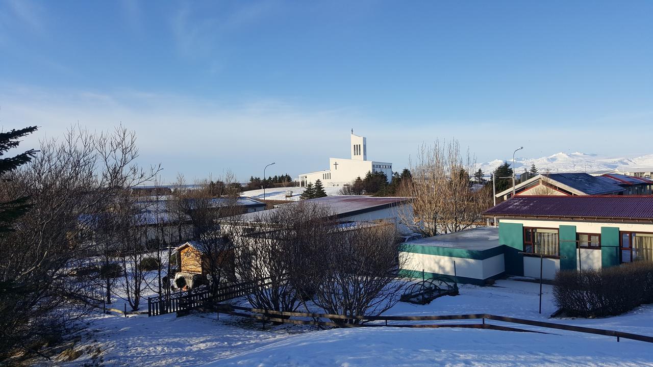 Hvita Husith, Kirkjubraut 48 Appartement Höfn Buitenkant foto