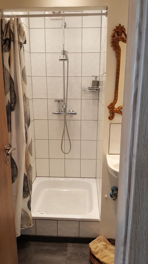 Hvita Husith, Kirkjubraut 48 Appartement Höfn Buitenkant foto